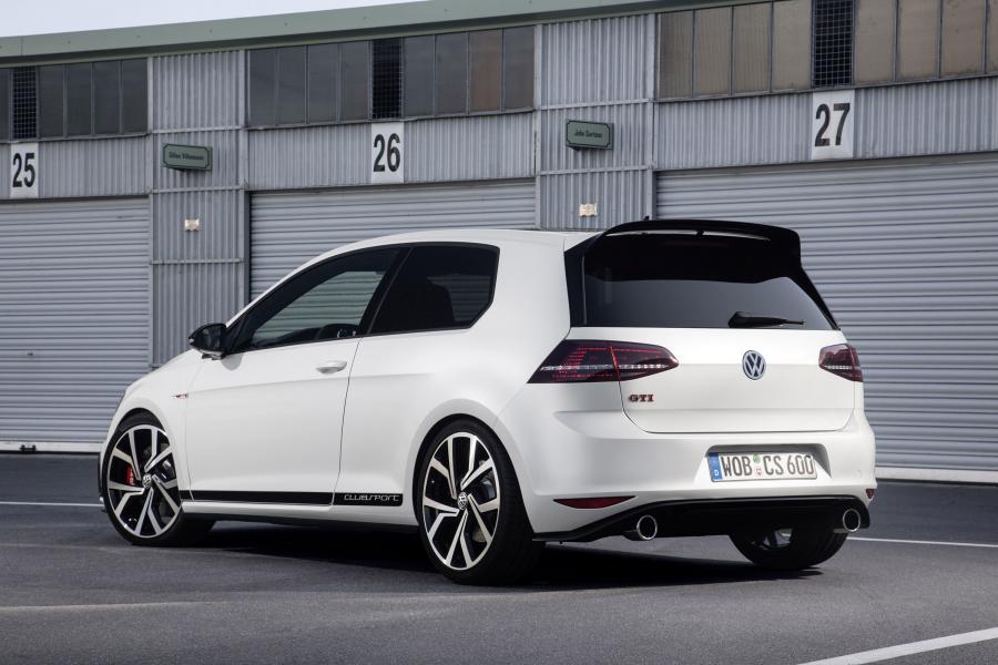  Volkswagen Golf GTi Clubsport Edition 40 2016 года  (фото 9 из 15)